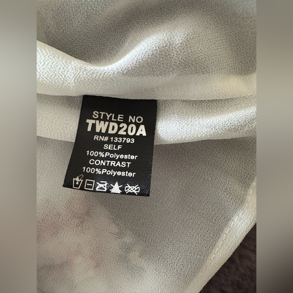 NWOT POL Floral Midi Dress High Low Hem Size Small Oversized - Picture 7 of 8